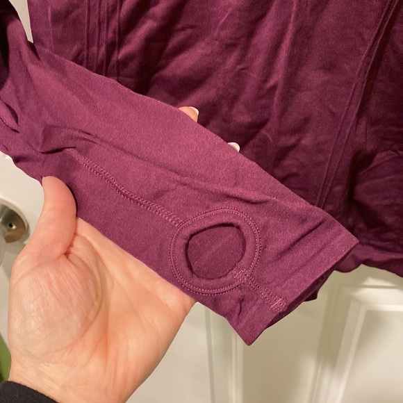 Fabletics Sexy Arta Long Sleeve Top EUC - Picture 5 of 7